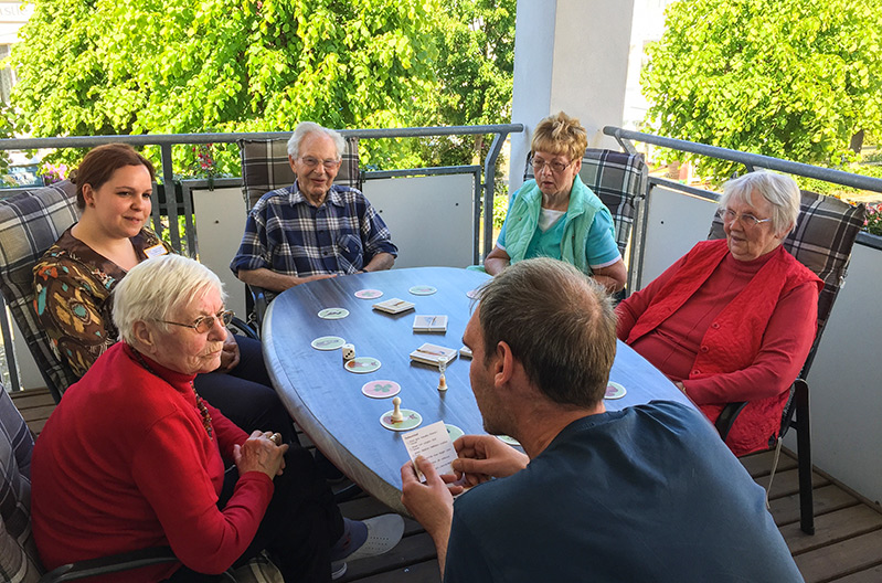 lindenhof_kartenspiel_01.jpg