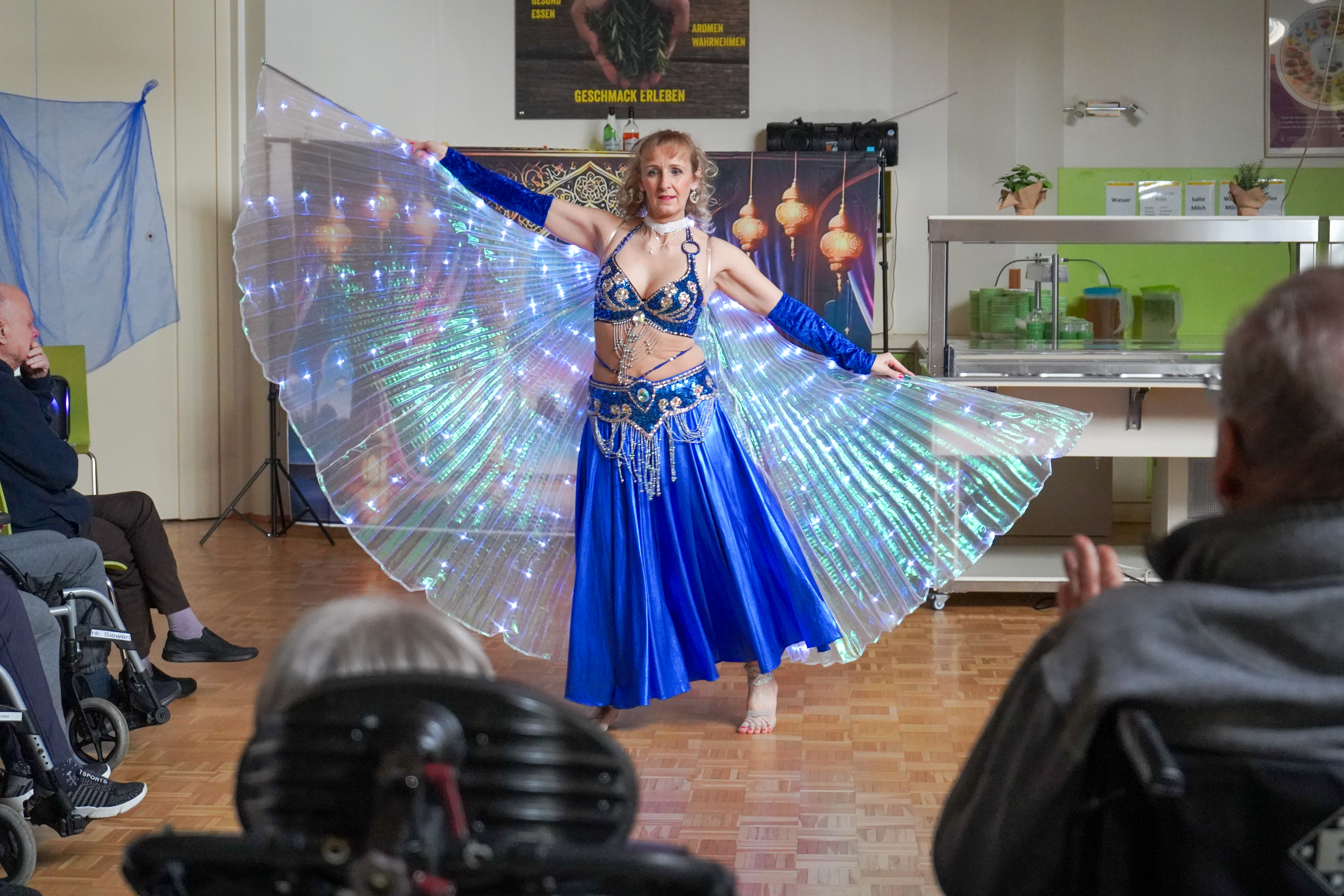 "Sheherazade's Töchter" zu Besuch im "Lindenhof" "Sheherazade's Töchter" zu Besuch im "Lindenhof"